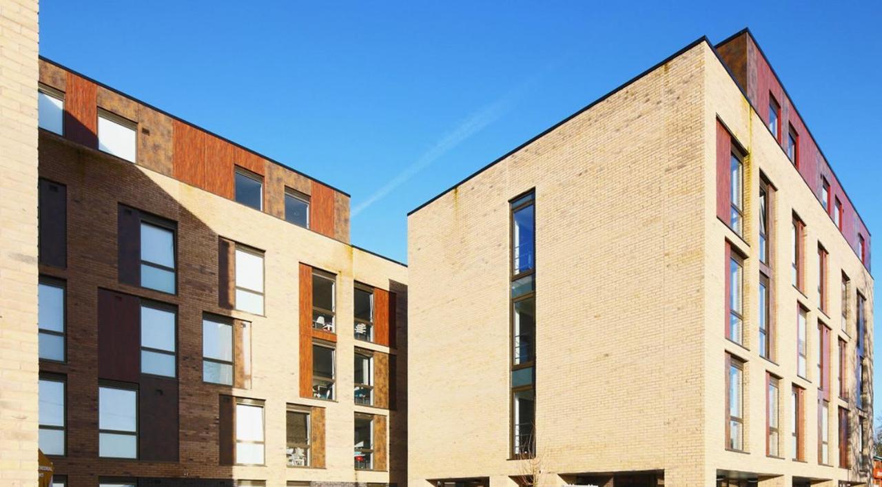 For Students Only Ensuite Bedrooms With Shared Kitchen At Cathedral Point In Winchester Exterior photo